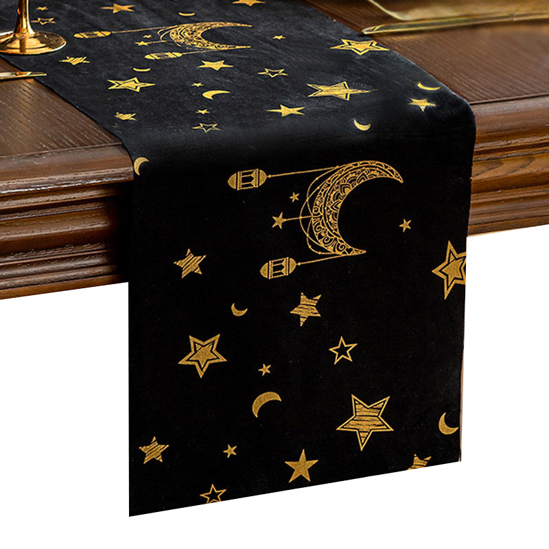 Atmospheric long decorative tablecloth ¨C velvet with gold foil embossing, ideal for party tables