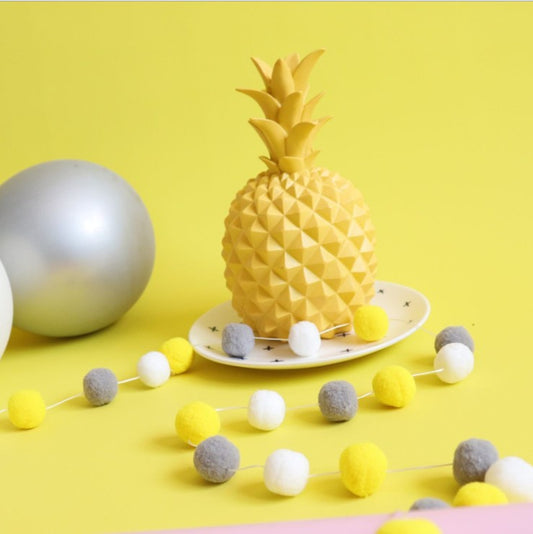 Macaron-colored pom-pom garland¡ªperfect for children's rooms, girls' rooms, photography props, and birthday decor
