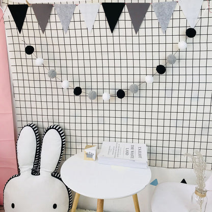 Macaron-colored pom-pom garland¡ªperfect for children's rooms, girls' rooms, photography props, and birthday decor