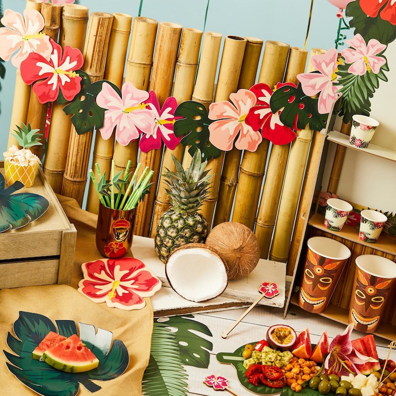Hawaiian-Themed Double-Sided Monstera and Palm Leaf Bunting ¨C Mexican Fiesta Party Decoration Banner