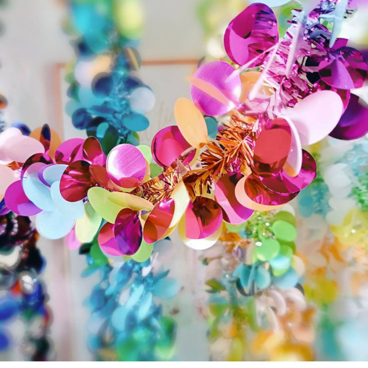 2m Colorful Easter Streamers ¨C Macaron-Colored Heart Garlands for Kindergarten Openings, Birthdays, and Graduation Parties