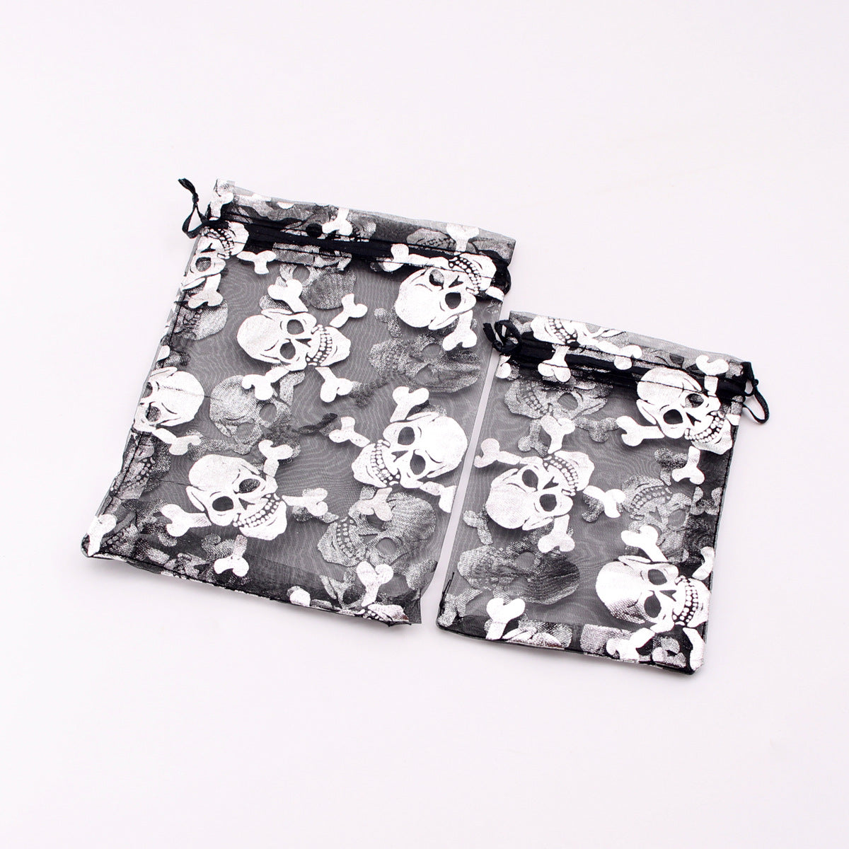 Halloween-themed mesh candy bags¡ªperfect for trick-or-treating, gift-giving, and festive decor