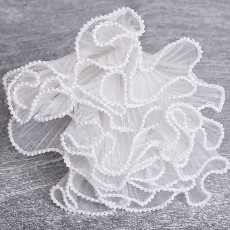 Wavy-edge mesh floral packaging material; pearl-accented wavy mesh for flower wrapping; florist supplies; Qixi Festival bouquet wrapping paper