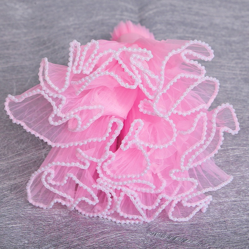 Wavy-edge mesh floral packaging material; pearl-accented wavy mesh for flower wrapping; florist supplies; Qixi Festival bouquet wrapping paper