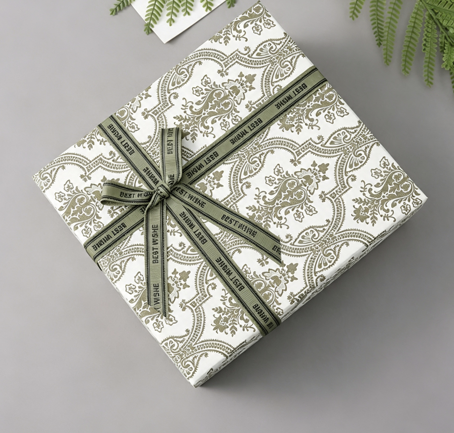 Vintage Top-and-Base Gift Box